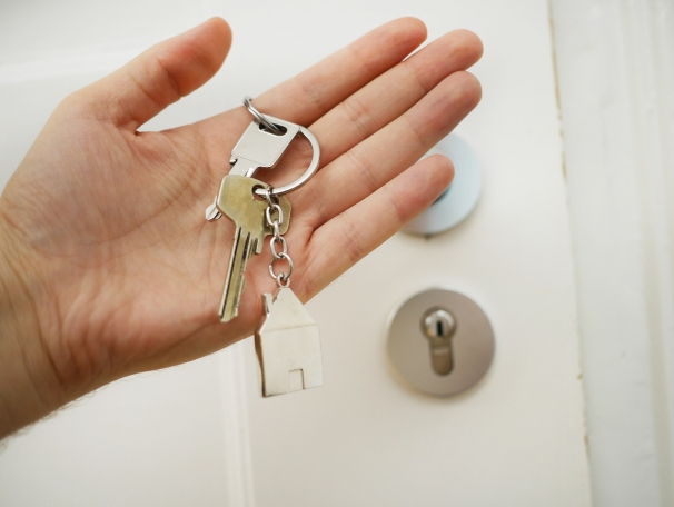 https://FinneusEgan.StopRentingStartOwning.com